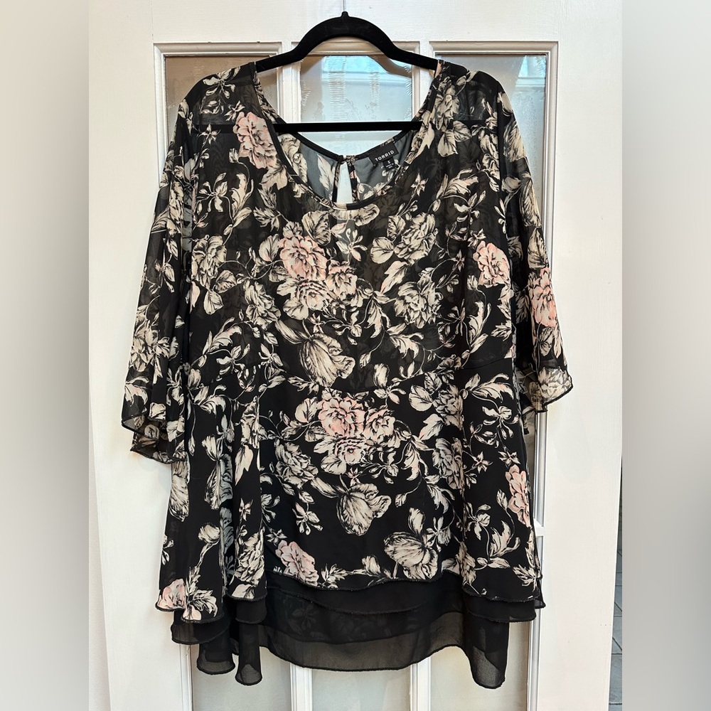 Torrid Pink Black Floral Chiffon Cottagecore Gothic Romantic Blouse Plus Size 5X